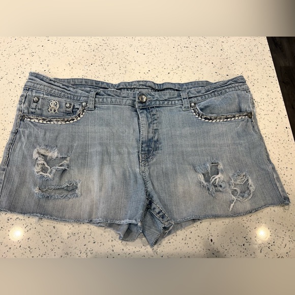 Women’s Paisley Sky Blue Jean Shorts - Picture 1 of 3